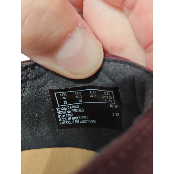 Unstructured By Clarks Aubergine Suede Loafers Women's Size 6.5 - Picture 7 of 7